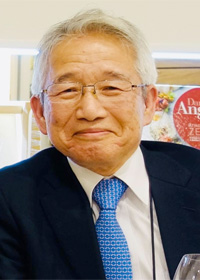 江本三男氏